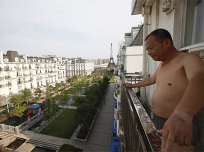 China housing oversupply